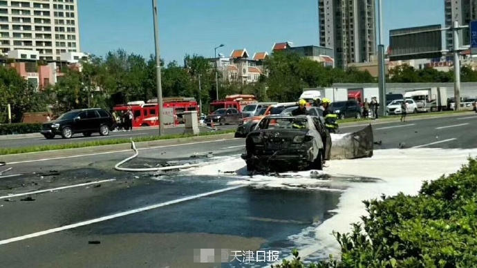 天津突发车祸紧急响应及安全警示